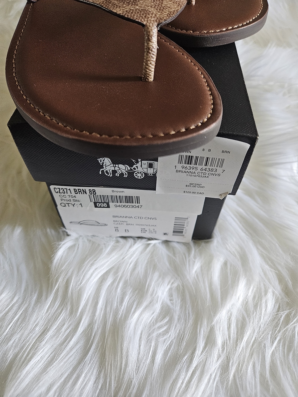 Coach Brown Leather Thong Sandals Size 8 NWT - Picture 2 of 7